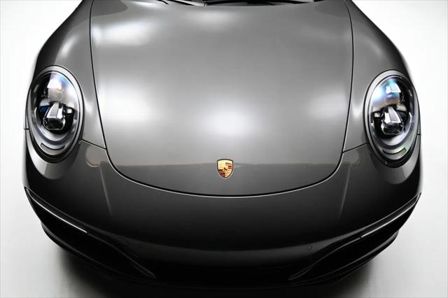 2019 Porsche 911 Carrera
