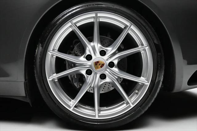 2019 Porsche 911 Carrera