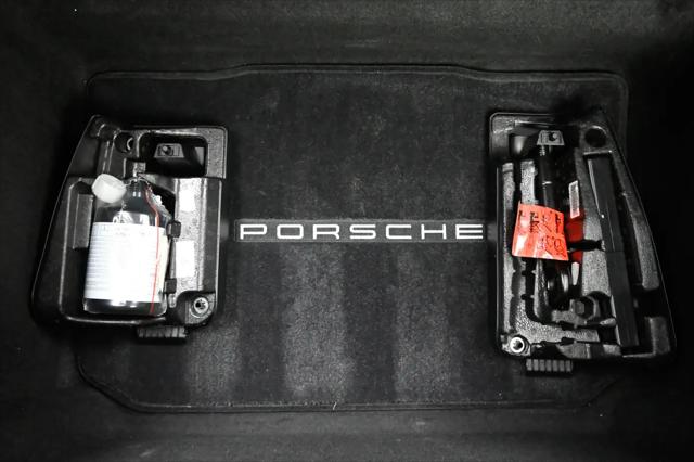 2019 Porsche 911 Carrera
