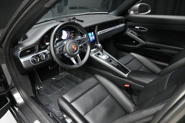 2019 Porsche 911 Carrera