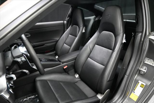 2019 Porsche 911 Carrera