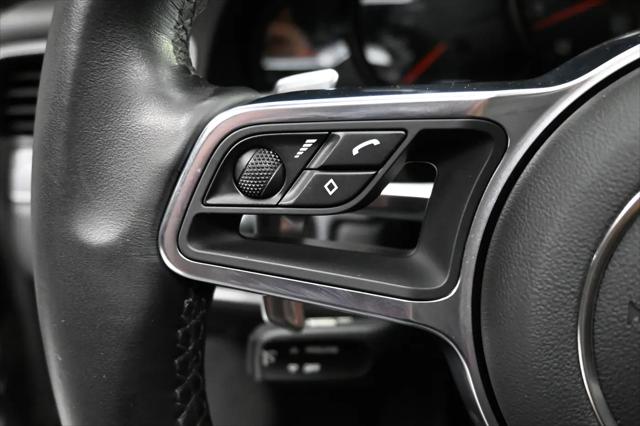 2019 Porsche 911 Carrera