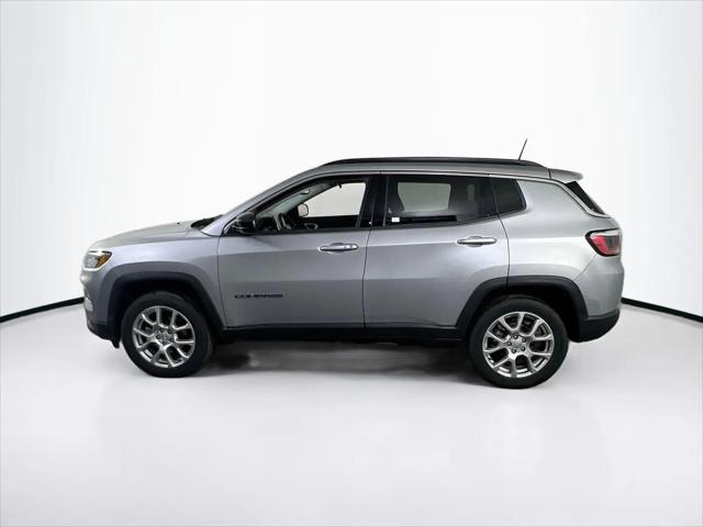 2022 Jeep Compass Latitude Lux 4x4