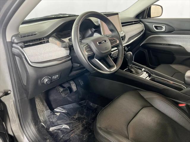 2022 Jeep Compass Latitude Lux 4x4