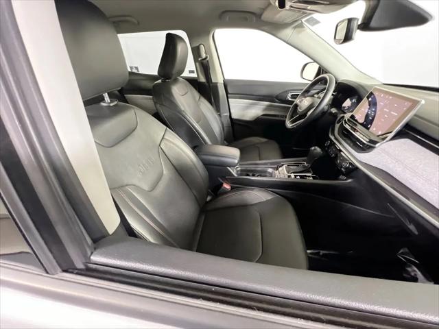 2022 Jeep Compass Latitude Lux 4x4