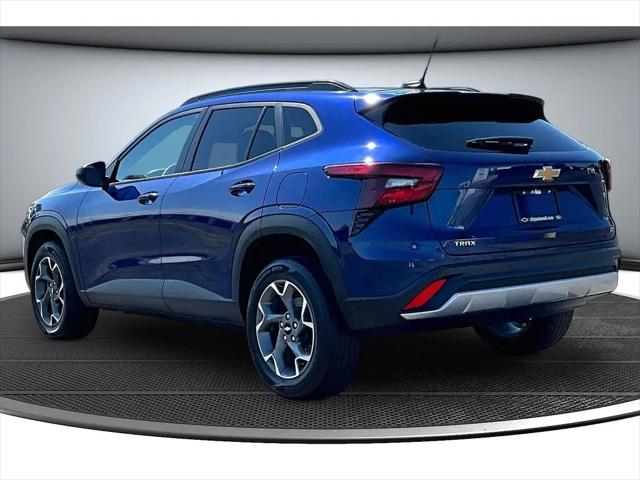 2024 Chevrolet Trax FWD LT