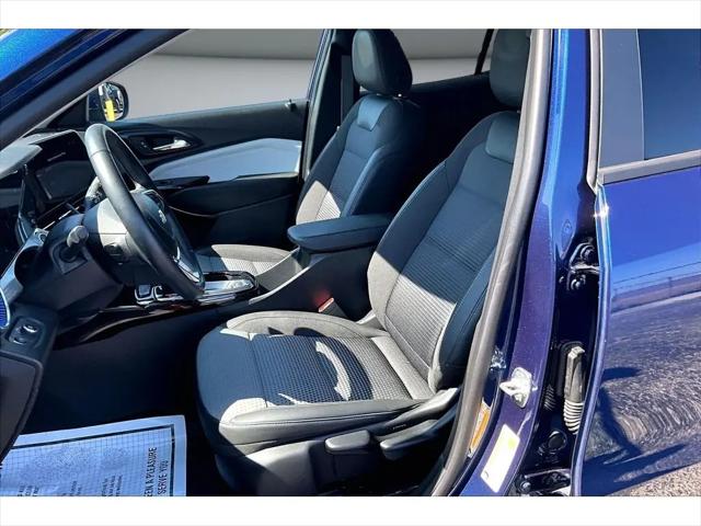2024 Chevrolet Trax FWD LT