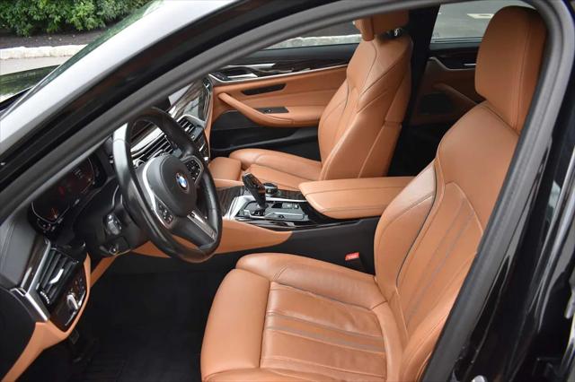 2023 BMW M5 i xDrive