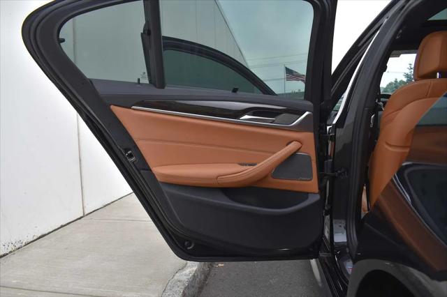 2023 BMW M5 i xDrive