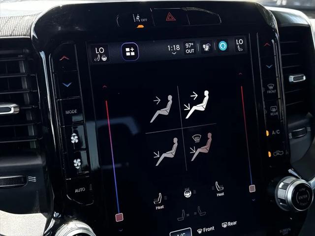 2025 Ram 1500 Big Horn Crew Cab 4x4 5'7" Box