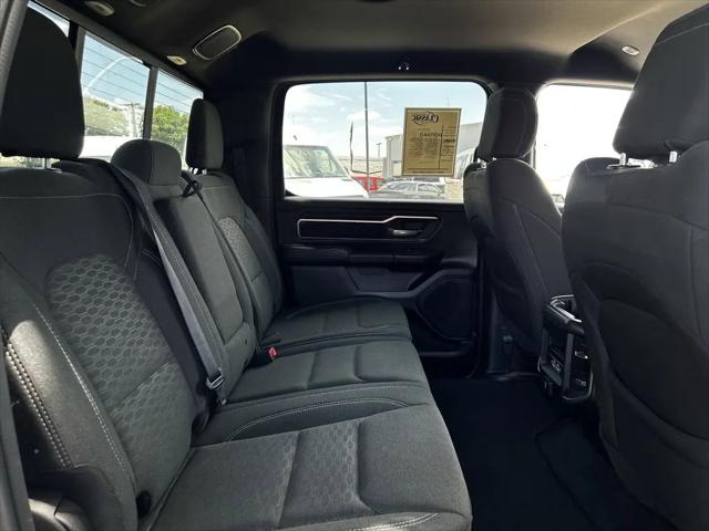 2025 Ram 1500 Big Horn Crew Cab 4x4 5'7" Box