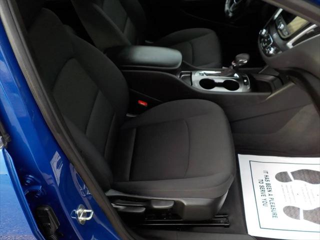 2023 Chevrolet Malibu FWD RS