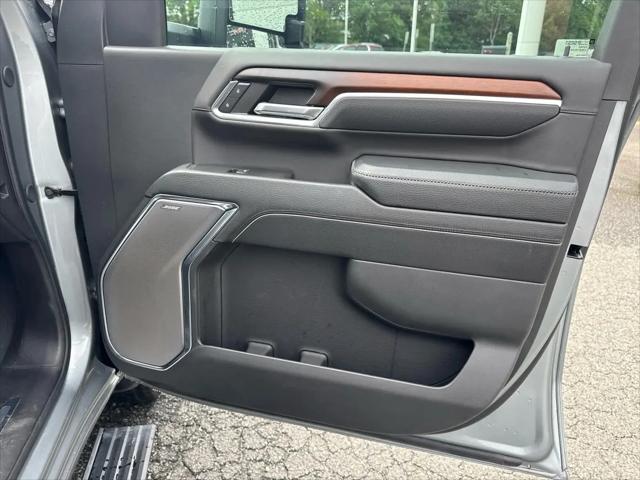 2024 GMC Sierra 3500HD 4WD Crew Cab Long Bed Denali
