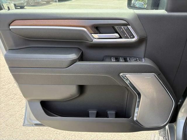 2024 GMC Sierra 3500HD 4WD Crew Cab Long Bed Denali