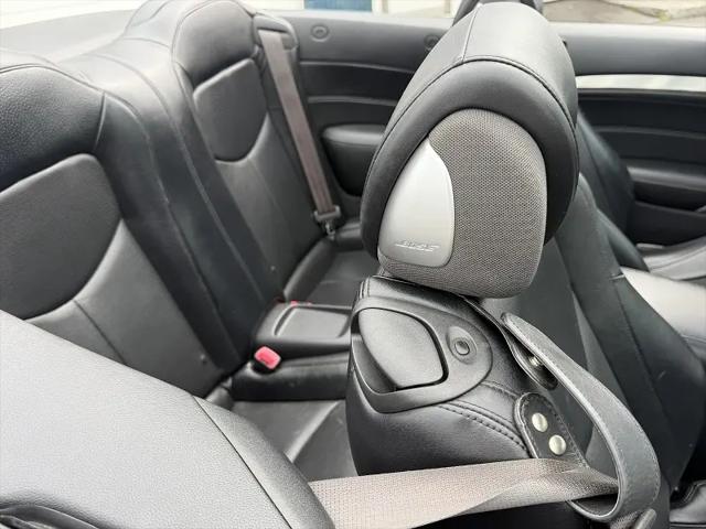 2015 INFINITI Q60 Standard