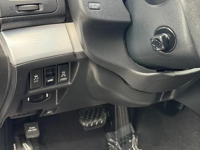 2015 INFINITI Q60 Standard