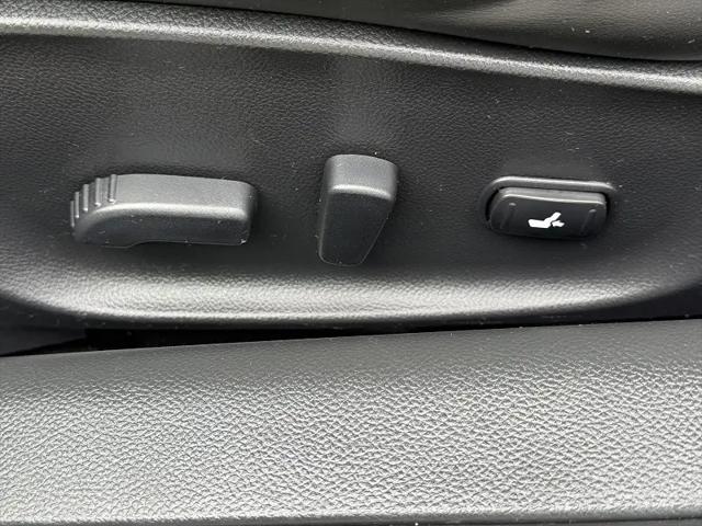 2015 INFINITI Q60 Standard