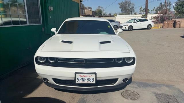2021 Dodge Challenger SXT