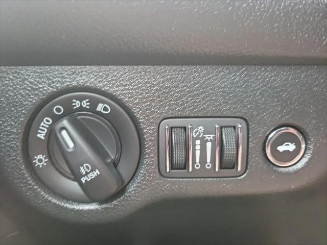 2018 Dodge Challenger SXT Plus