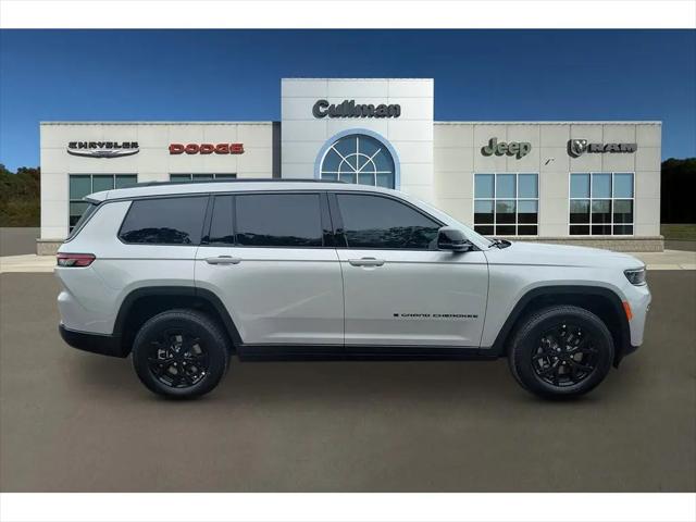 2026 Jeep Grand Cherokee L Altitude 4x2