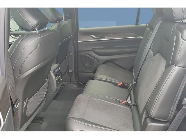 2026 Jeep Grand Cherokee L Altitude 4x2
