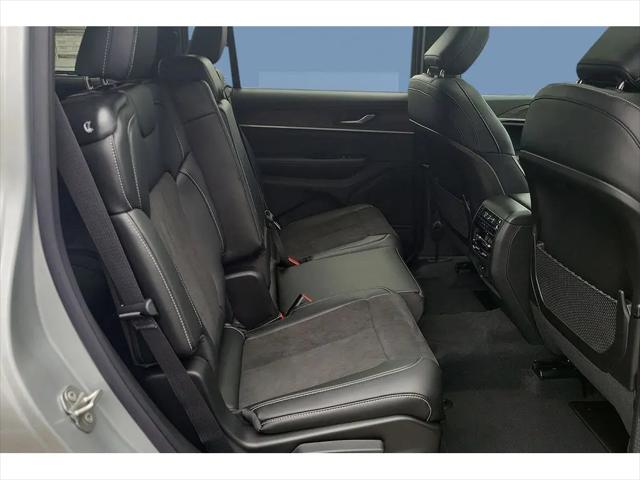 2026 Jeep Grand Cherokee L Altitude 4x2
