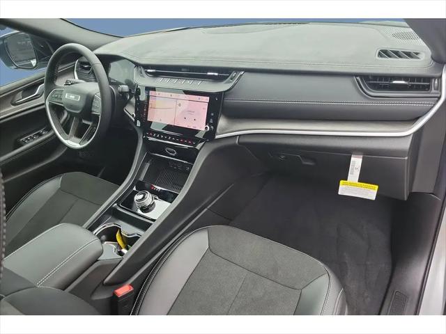 2026 Jeep Grand Cherokee L Altitude 4x2