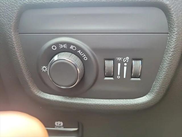 2026 Jeep Grand Cherokee L Altitude 4x2