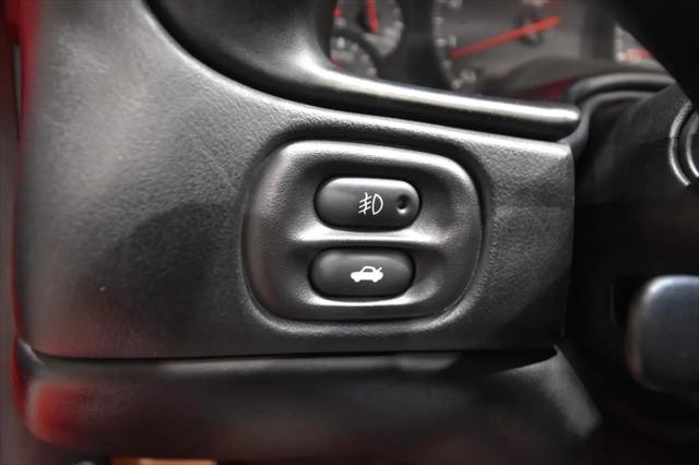 2003 Chevrolet Corvette Base