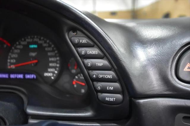 2003 Chevrolet Corvette Base