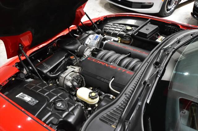 2003 Chevrolet Corvette Base