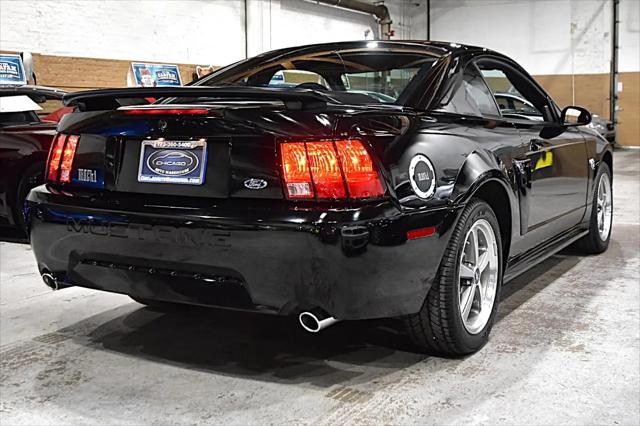 2004 Ford Mustang Mach 1