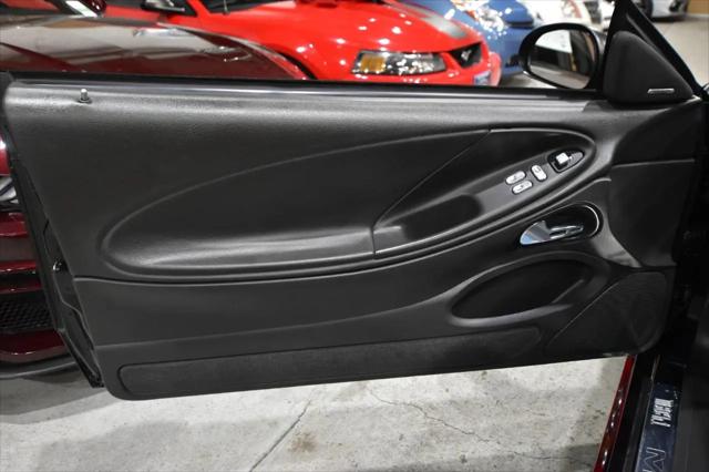 2004 Ford Mustang Mach 1