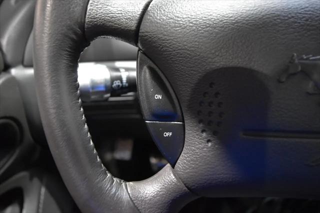 2004 Ford Mustang Mach 1
