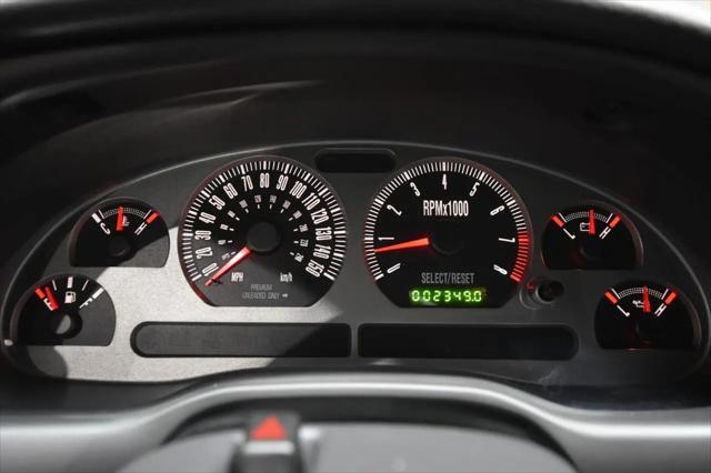 2004 Ford Mustang Mach 1