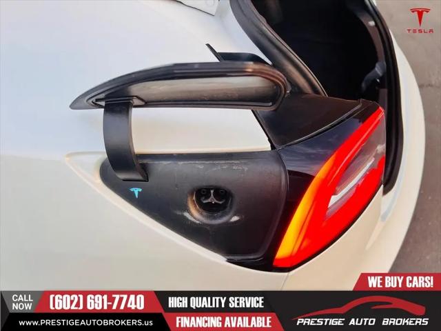 2020 Tesla Model 3 Standard Range Rear-Wheel Drive