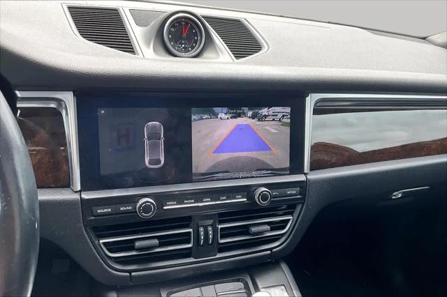 2020 Porsche Macan Macan