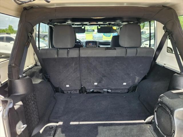 2012 Jeep Wrangler Unlimited Sahara