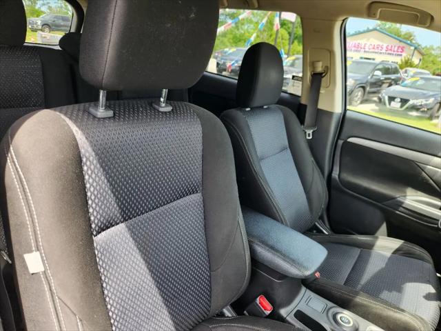 2016 Mitsubishi Outlander SE