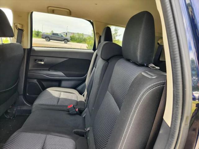 2016 Mitsubishi Outlander SE