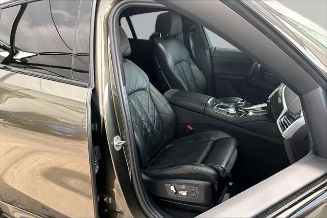 2023 BMW X6 xDrive40i