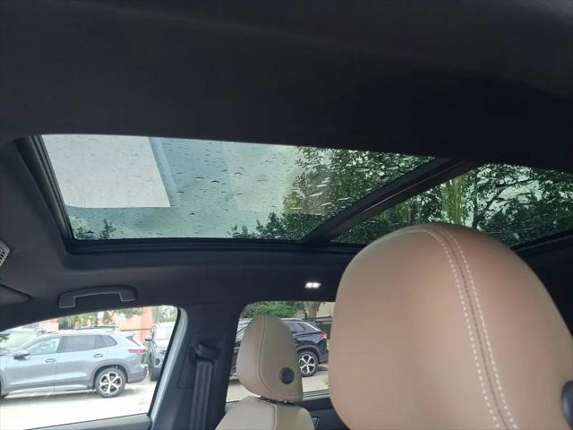 2026 Volkswagen Atlas Cross Sport SE with Technology