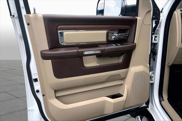 2017 Ram 1500 Laramie Crew Cab 4x4 5'7" Box