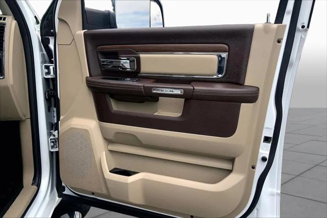 2017 Ram 1500 Laramie Crew Cab 4x4 5'7" Box
