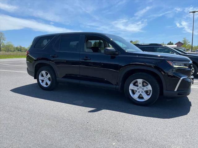 2023 Honda Pilot AWD LX
