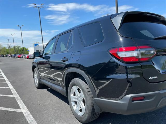2023 Honda Pilot AWD LX
