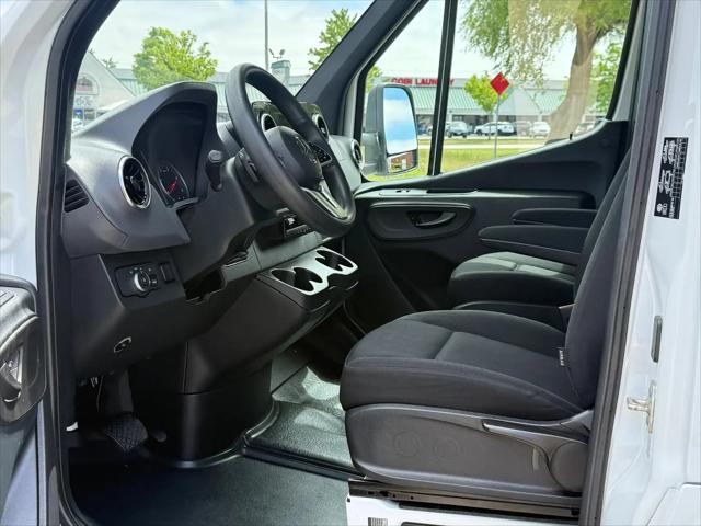 2019 Mercedes-Benz Sprinter 4500 Chassis Standard Roof V6