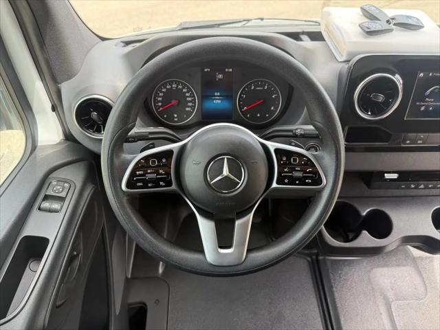 2019 Mercedes-Benz Sprinter 4500 Chassis Standard Roof V6