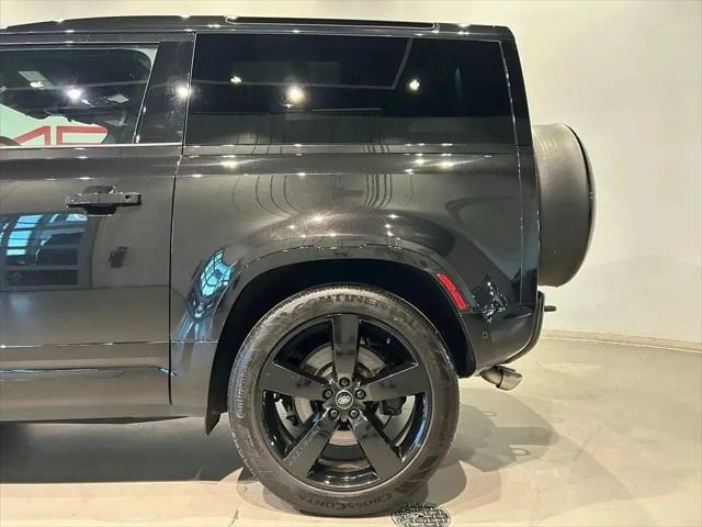2024 Land Rover Defender 90 P525 V8