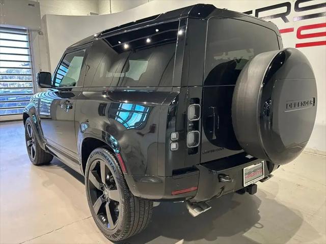 2024 Land Rover Defender 90 P525 V8